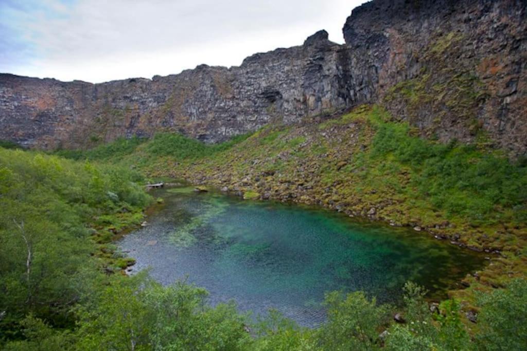 Cabin In The Lava. Near Husavik Skogar  エクステリア 写真